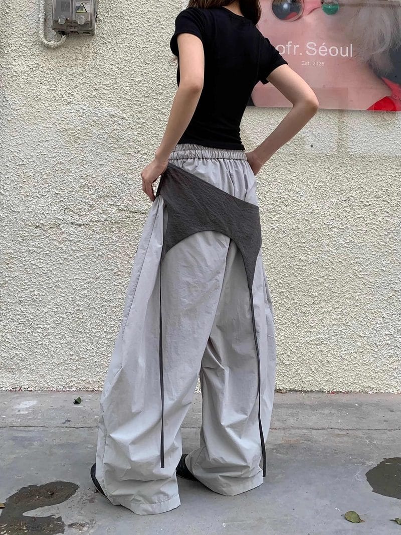 Contrast Color Lace-up Pants - Image 5