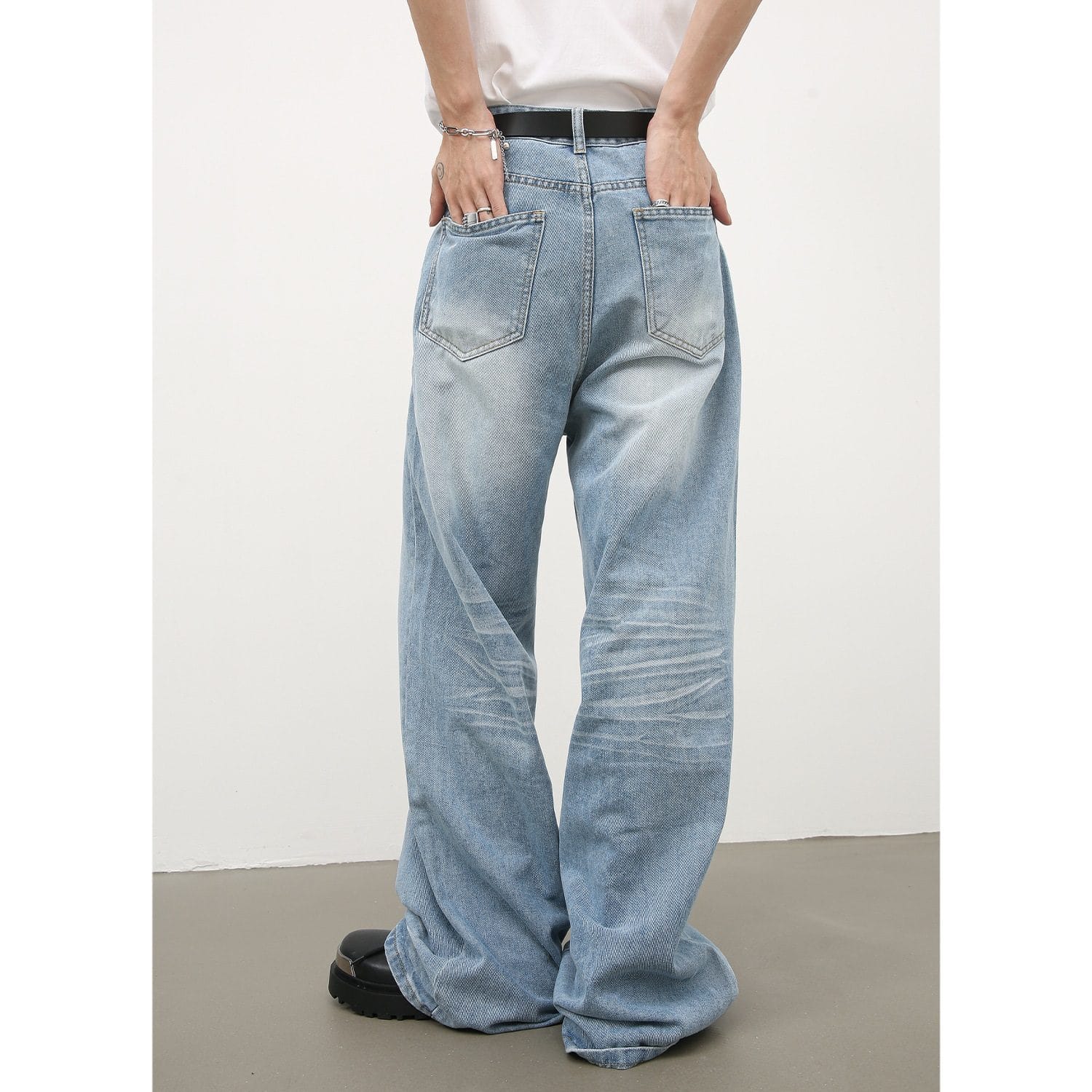 Washed-out Straight Jeans - Image 9